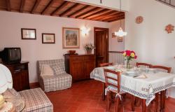 Wonderful Walk distance farmhouse with vineyard 8