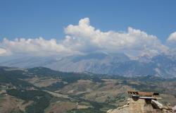 Stone structure, studio flat, amazing views in the town center 9