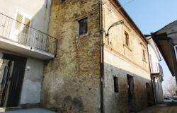  Brick town house, in original condition from the 1900s with 2 beds and mountain views. 0