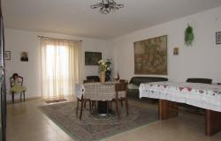 5 bedroom, habitable, town house 10 minutes to the beach easily converted to 3 apartments. 3