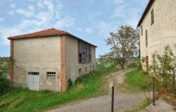 Farm houses with land in south Piedmont - VCF002