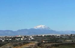 Renovated 200 year old town house 4km to the beach, 220sqm, 4 beds, terraces with amazing views 7