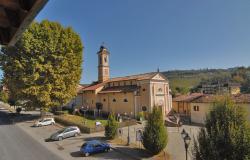 In Proximity of the Town´s Center, a House with 5 Apartments, Garages and a Cellar - DGL220