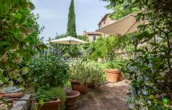 Il giardino d'estate nel Borgo 14