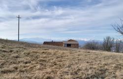 farmhouse with 10 ha of land