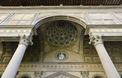 pazzi loggia santa croce florence 