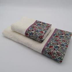 Towel set composed of bath towel and hand towel