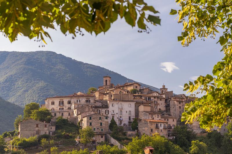 abruzzo rural property