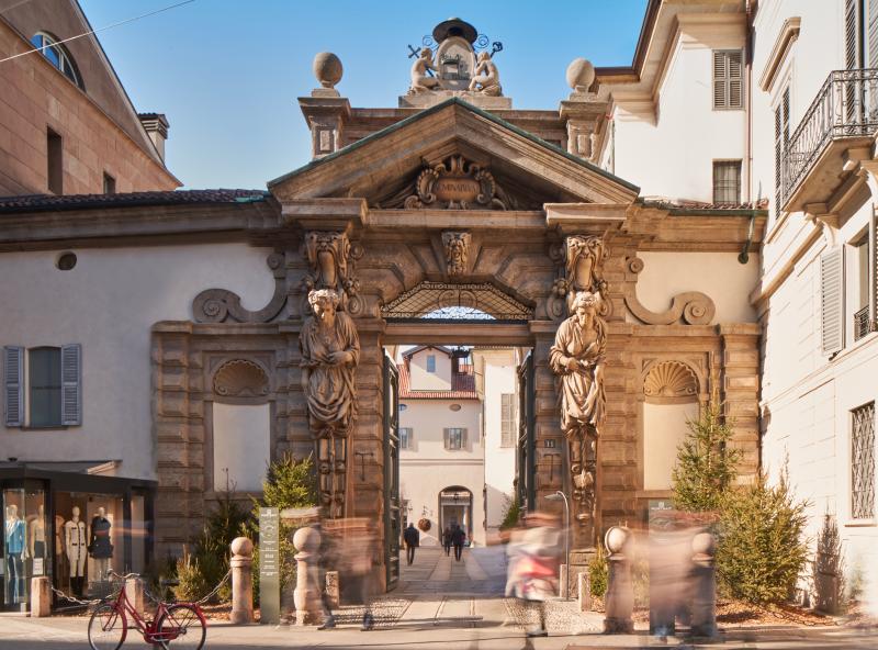 Life in Piazza del Quadrilatero where Portrait Milano is located