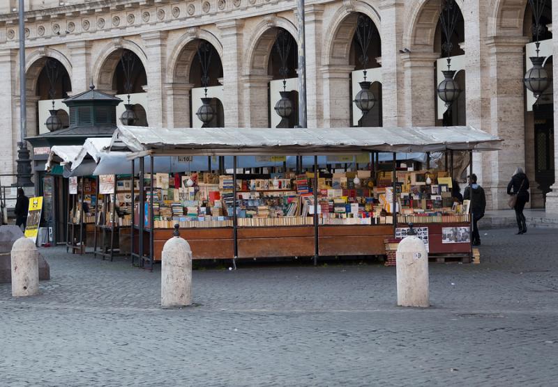 books-italy