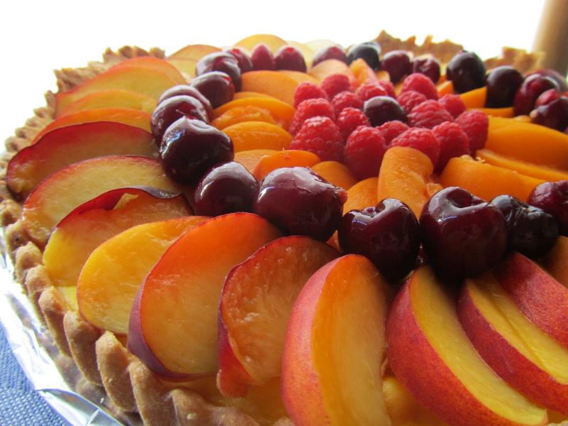 Italian summer dessert, torta alla frutta