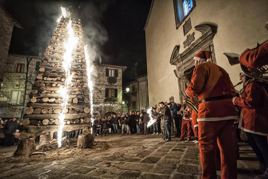 Christmas lights Italy