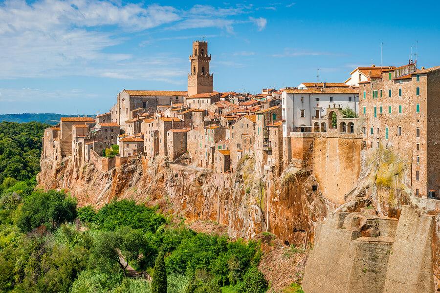 beautiful villages in Tuscany