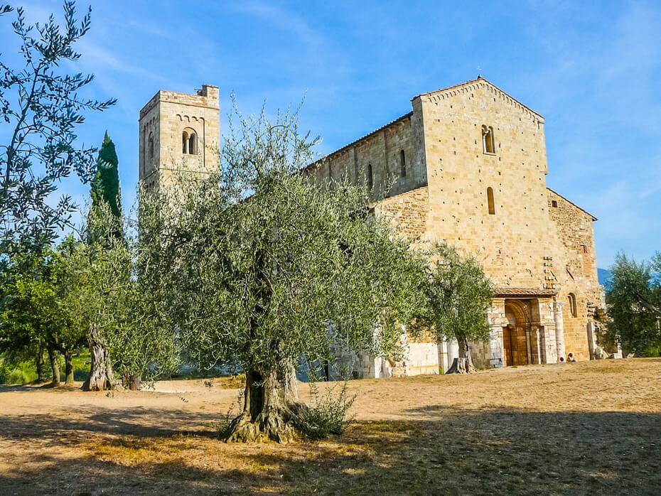 abbeys in Tuscany