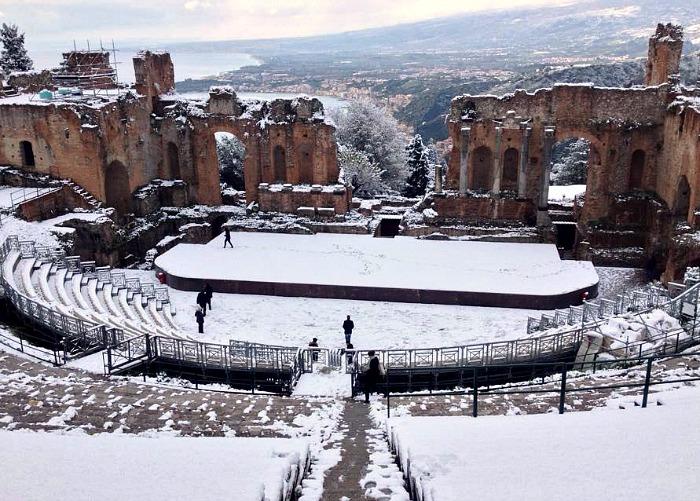 Taormina under the snow